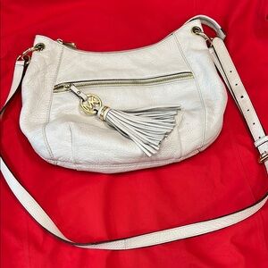 Michael Kors White Shoulder Bag with Textured Finish